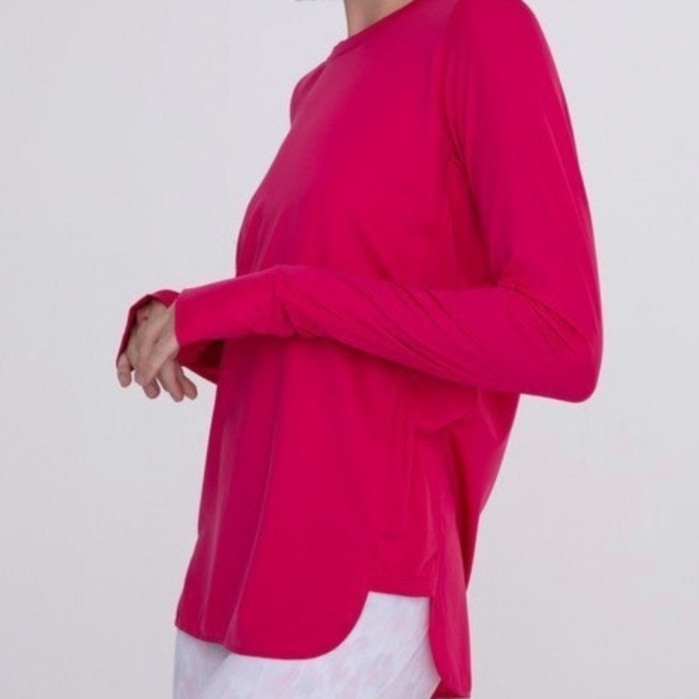 Mono b bright pink workout long sleeve shirt. Size medium has thumb holes .